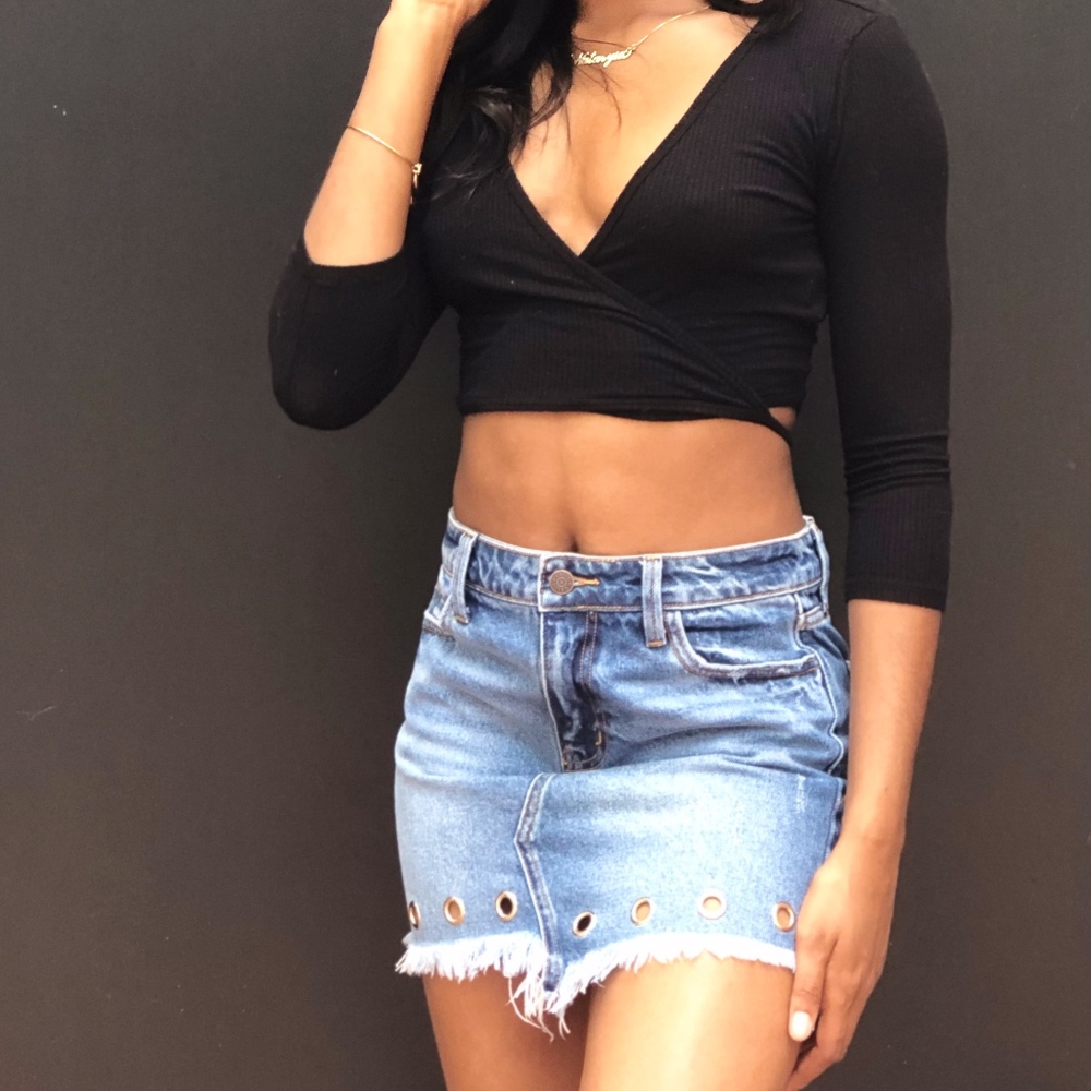 New Mid-Rise Denim Skirt